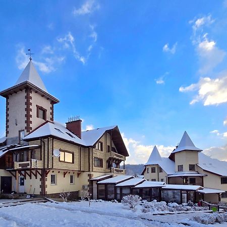 Complex Hyzhky Hotel Yaremche Bagian luar foto